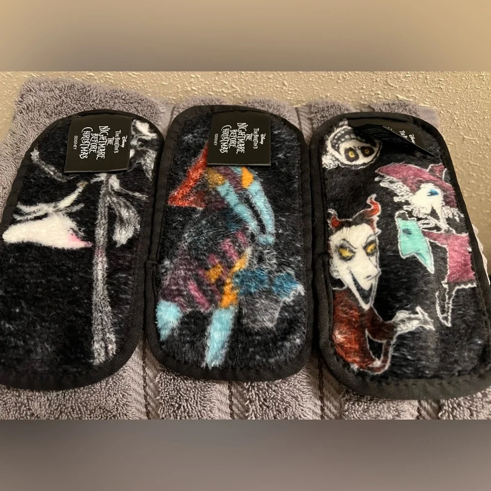 Nightmare Before Christmas Make Up Erasers - Picture 2 of 2